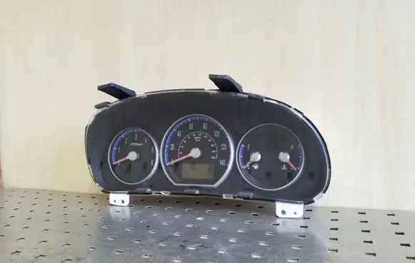 Hyundai Santa Fe Speedometer (instrument cluster) 940012B380