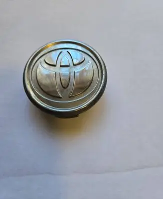 Toyota Corolla Verso AR10 Original wheel cap 3079U110