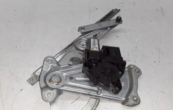 Renault Megane III Front door window regulator with motor 807300004R