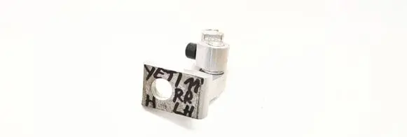 Skoda Yeti (5L) Rear door upper hinge
