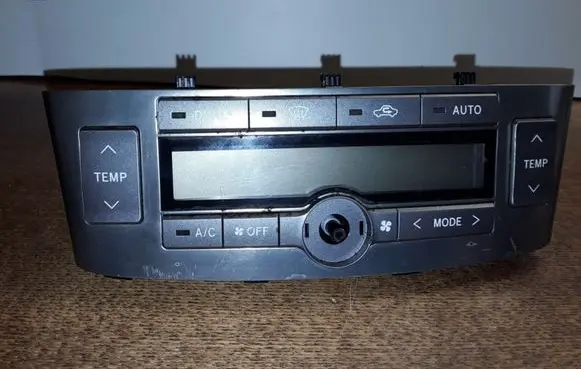 Toyota Avensis T250 Climate control unit 5590205060G 5590005170 4K29152