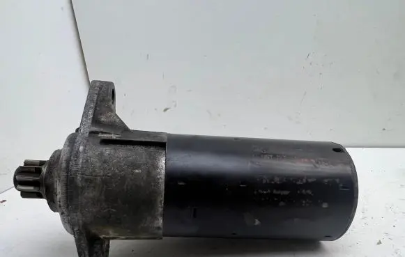 Volkswagen PASSAT B6 Starter motor