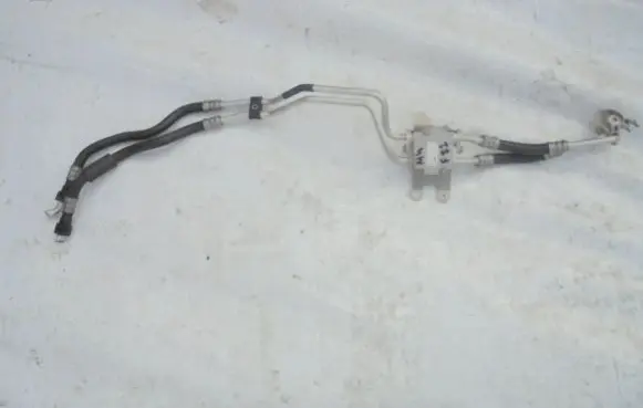 BMW M4 F82 F83 Gearbox oil cooler pipe/hose 7592723