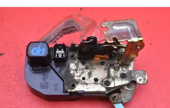 Chrysler Pacifica Front door lock 