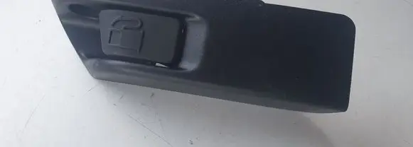 Toyota Yaris Fuel tank opening switch 