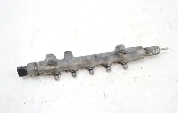 Mazda CX-7 Fuel main line pipe 05N01438 06N20108