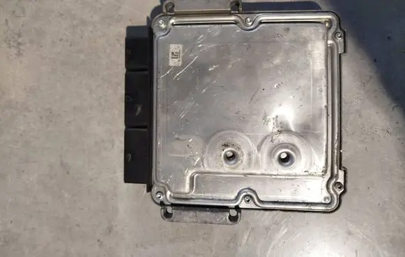 Renault Trafic II (X83) Engine control unit/module 0281019840 237101754r