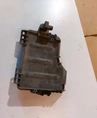 Audi A8 S8 D3 4E Fuse box cover 4E1937128