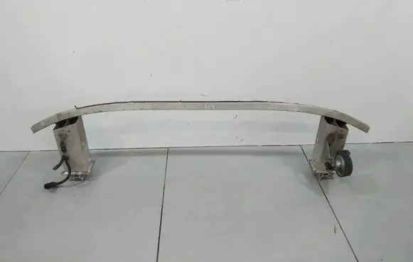 Volvo V60 Front bumper support beam 