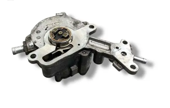 Audi A4 S4 B6 8E 8H Vacuum pump 038145209C