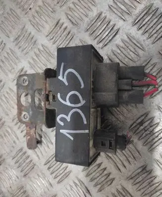 Seat Ibiza II (6k) Coolant fan relay 1J0919506M
