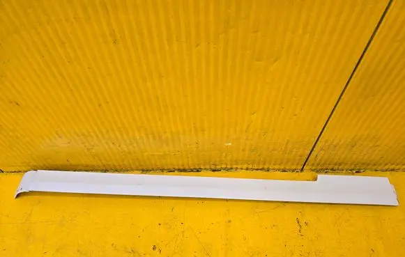 Mercedes-Benz Vito Viano W447 Sliding door rail trim A4476900370