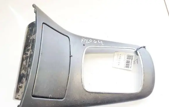 Toyota Avensis T250 Car ashtray bourbon9214