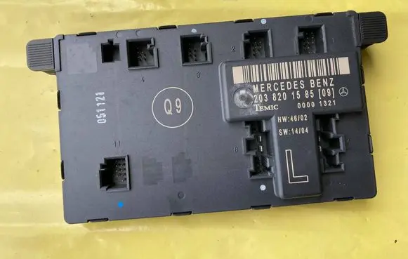 Mercedes-Benz C W203 Door control unit/module A2038201585