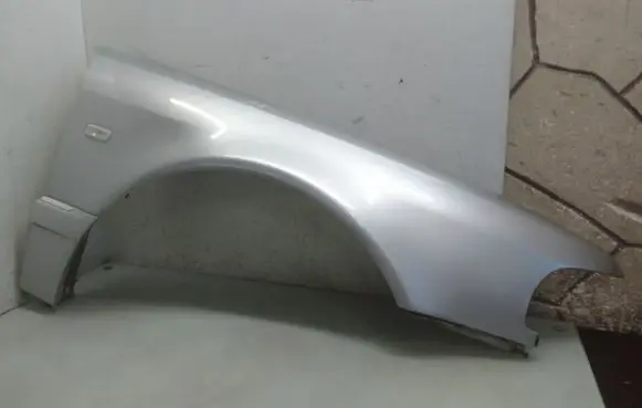 Audi A8 S8 D2 4D Fender