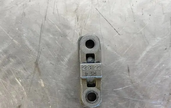 BMW X5M E70 Camshaft holder 22822