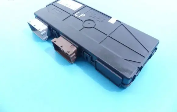 Tesla Model S Central body control module 1011838-00-H IMPRK1147532