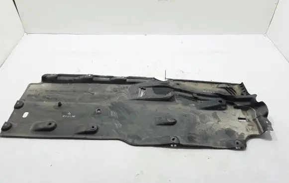 Chrysler Pacifica Engine splash shield/under tray 68227439AB