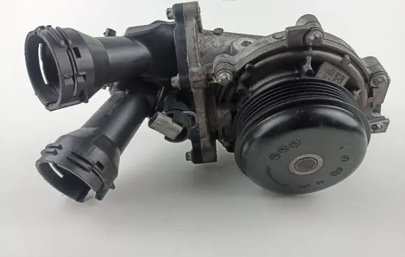Mercedes-Benz E W213 Water pump A6542002300 A6542010010
