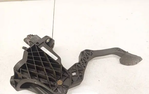 Skoda Octavia Mk2 (1Z) Clutch pedal 1K2721059DJ