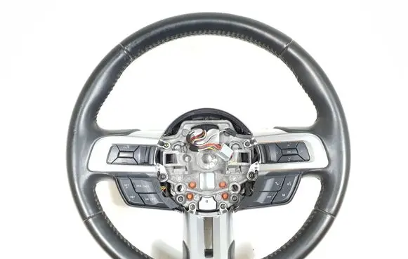 Ford Mustang VI Steering wheel JR33-C699D90-AB