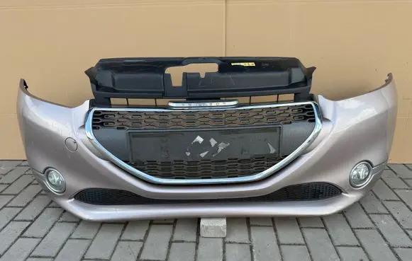 Peugeot 208 I Front bumper 9672794477
