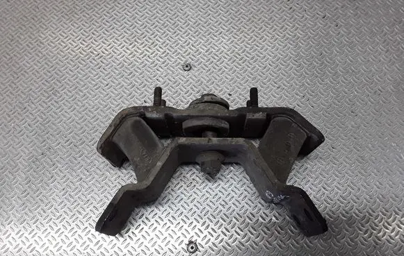 KIA Sorento Gearbox mount 218323E350