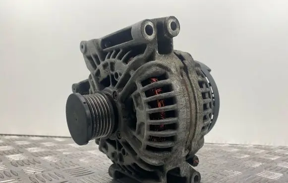 Mercedes-Benz C W203 Generator/alternator A0131540002