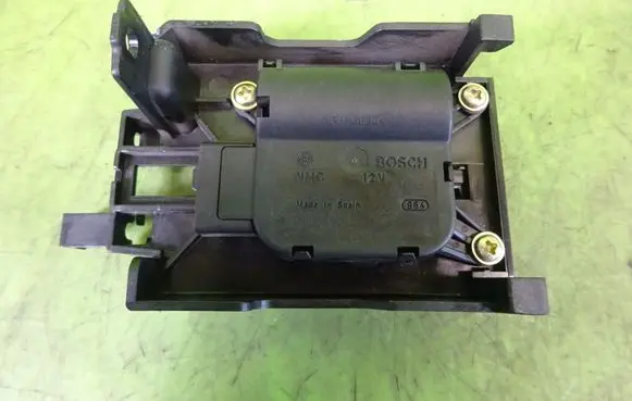 Lancia Thesis Air flap motor/actuator 0132801316