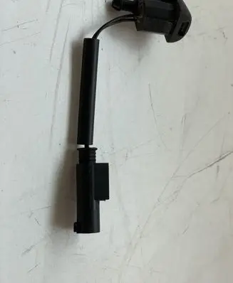 BMW X5 E53 Windshield washer spray nozzle 7132968