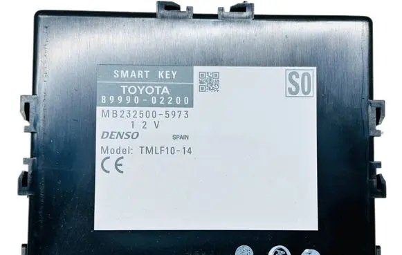 Toyota Auris E180 Keyless (KESSY) go control unit/module OYT26196 89990-02200