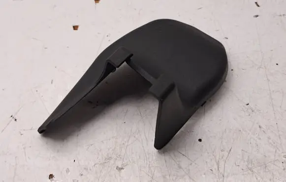 Toyota Avensis T270 Front driver seat rail trim 7212805020C0 7212805020
