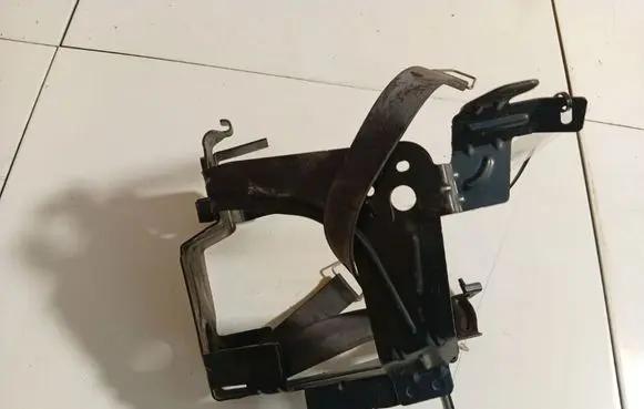 Renault Fluence Other exterior part 929A21589R