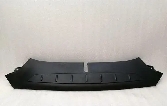 Engine bonnet/hood lock trim molding
