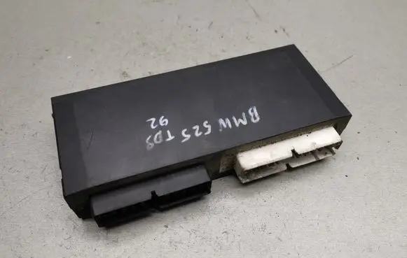 BMW 5 E34 Comfort/convenience module 61351379741 1379741