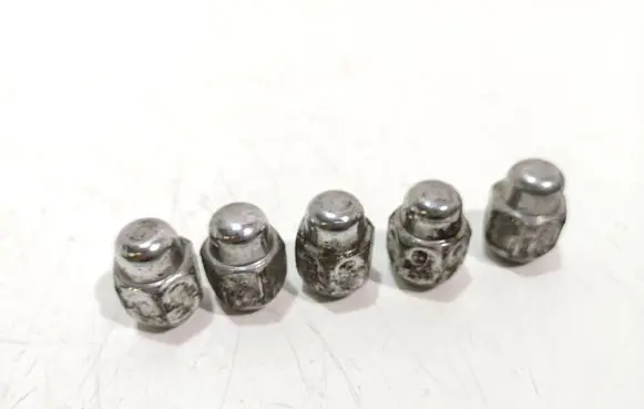 Hyundai Sonata Nuts/bolts 