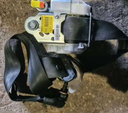 Hyundai i40 Front seatbelt 888203Z000 888103Z000
