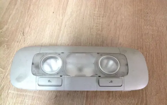 Volkswagen Golf V Rear seat light 1K0947291