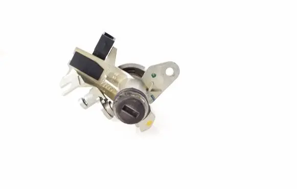 Audi A6 S6 C6 4F Tailgate exterior lock 8E0827573A