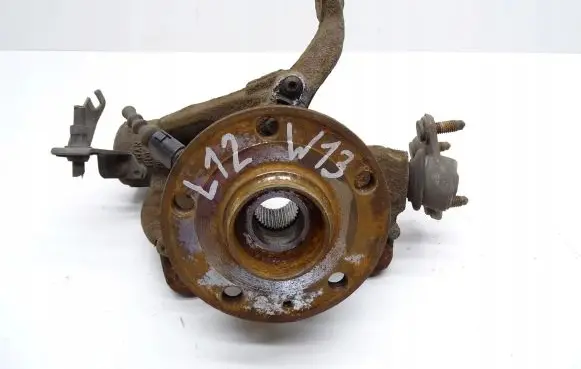 Volkswagen Golf VII Front wheel hub spindle knuckle 5Q0255R