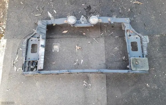 Hyundai i40 Radiator support slam panel