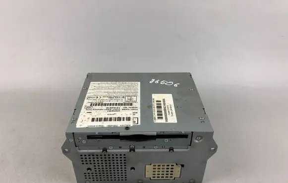 Nissan Navara D40 Radio/CD/DVD/GPS head unit 259155X00D