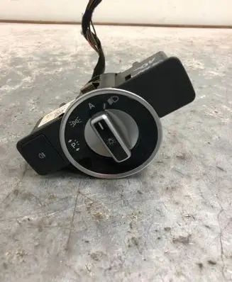 Mercedes-Benz C W204 Light switch A2129056800