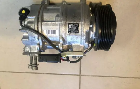 BMW 1 F40 Air conditioning (A/C) compressor (pump) 22527010 794879702