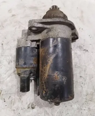 Volkswagen Golf V Starter motor