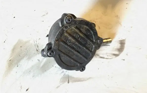 Mercedes-Benz Vito Viano W639 Vacuum pump A646230