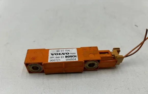 Volvo XC90 Airbag deployment crash/impact sensor 8651754 005721 050504