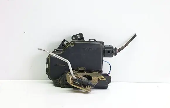 Audi A6 S6 C5 4B Rear door lock