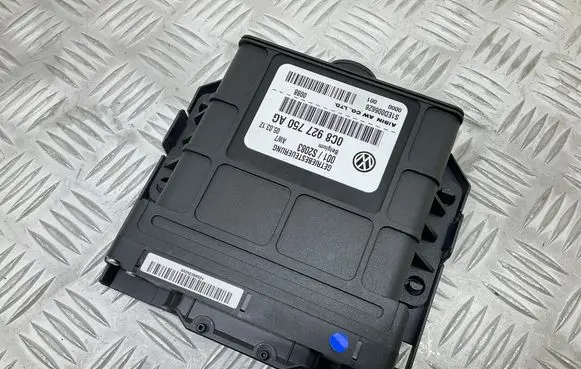 Volkswagen Touareg II Gearbox control unit/module 0C8927750AG 7P0927815