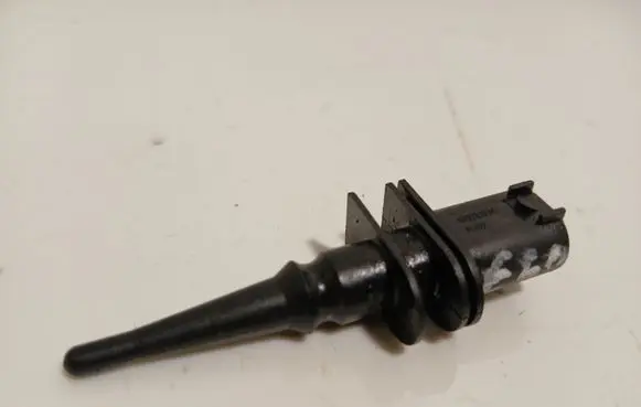 BMW 5 E60 E61 Outside/exterior temperature sensor 6936953